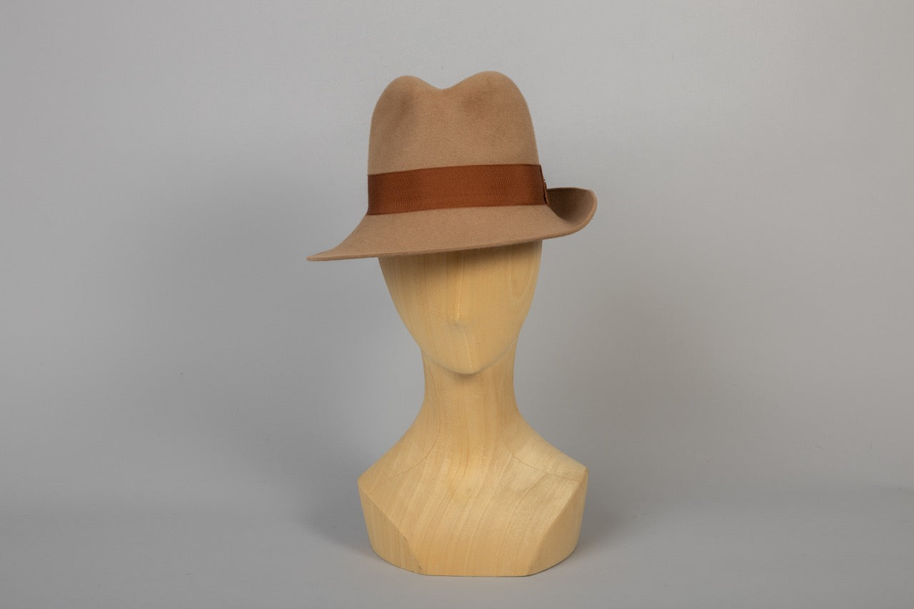 La Parisienne - women display picture 2