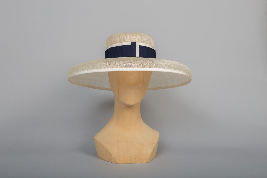 chapeau de cérémonie Tonkin sisal beige face