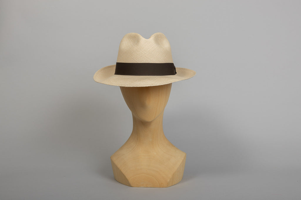 chapeau panama cannes face