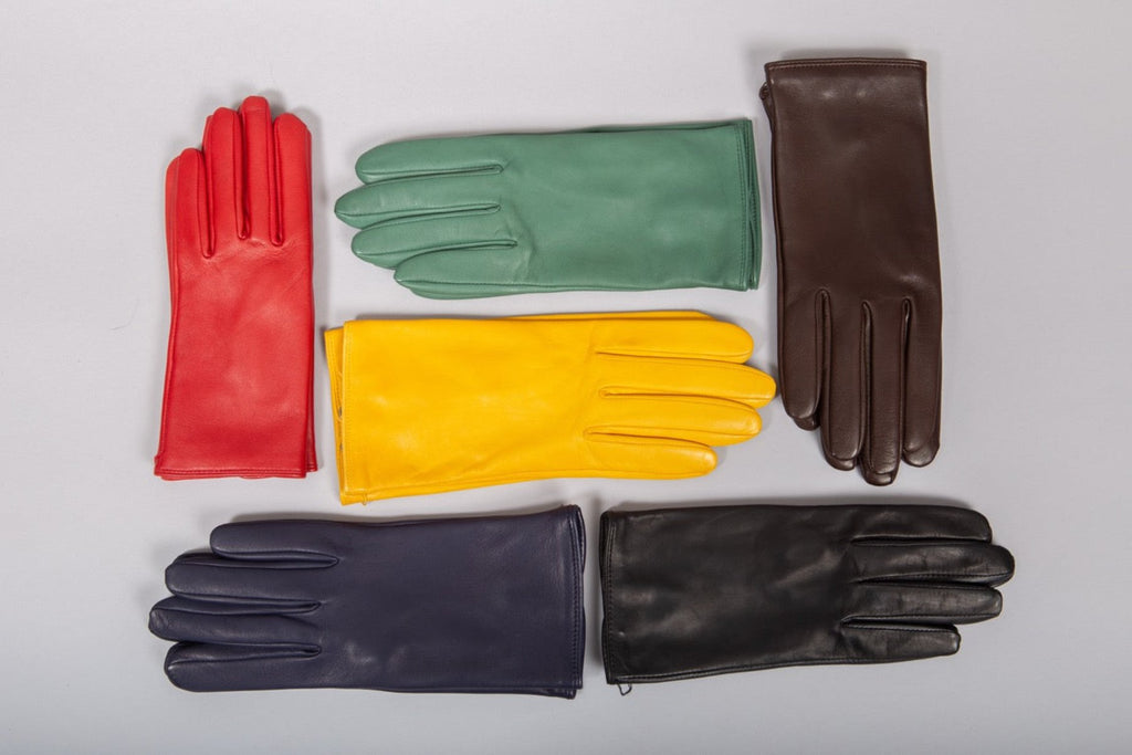 Gants Bel-Ami soie packshot composition