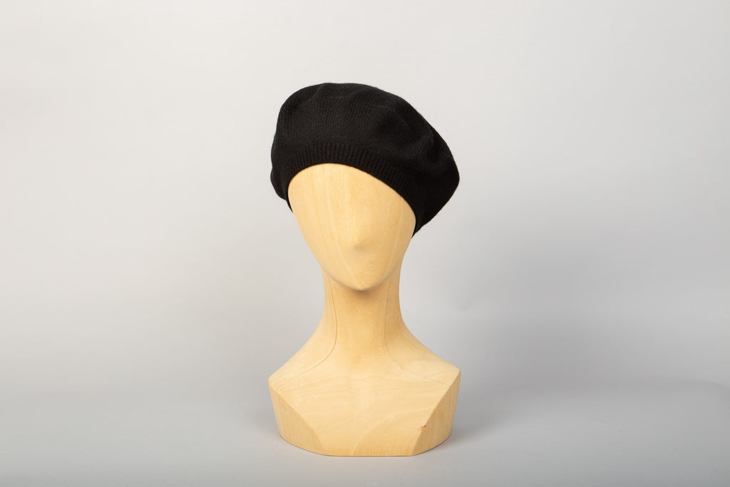 Béret cachemire noir packshot face