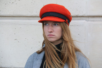 Carnac casquette de marin orange porté femme