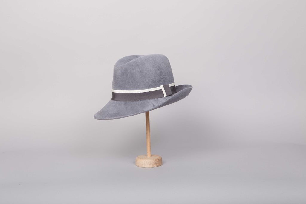 chapeau-feutre-femme-gris-parisienne-courtois