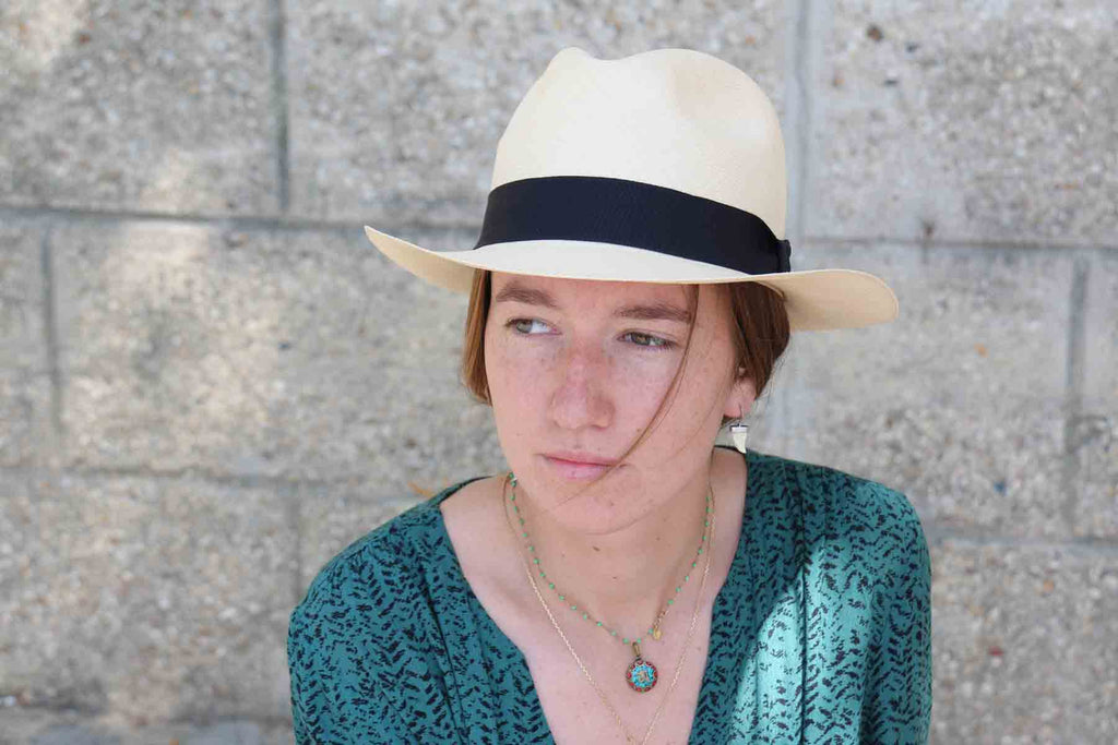 chapeau de panama montecristi porté femme
