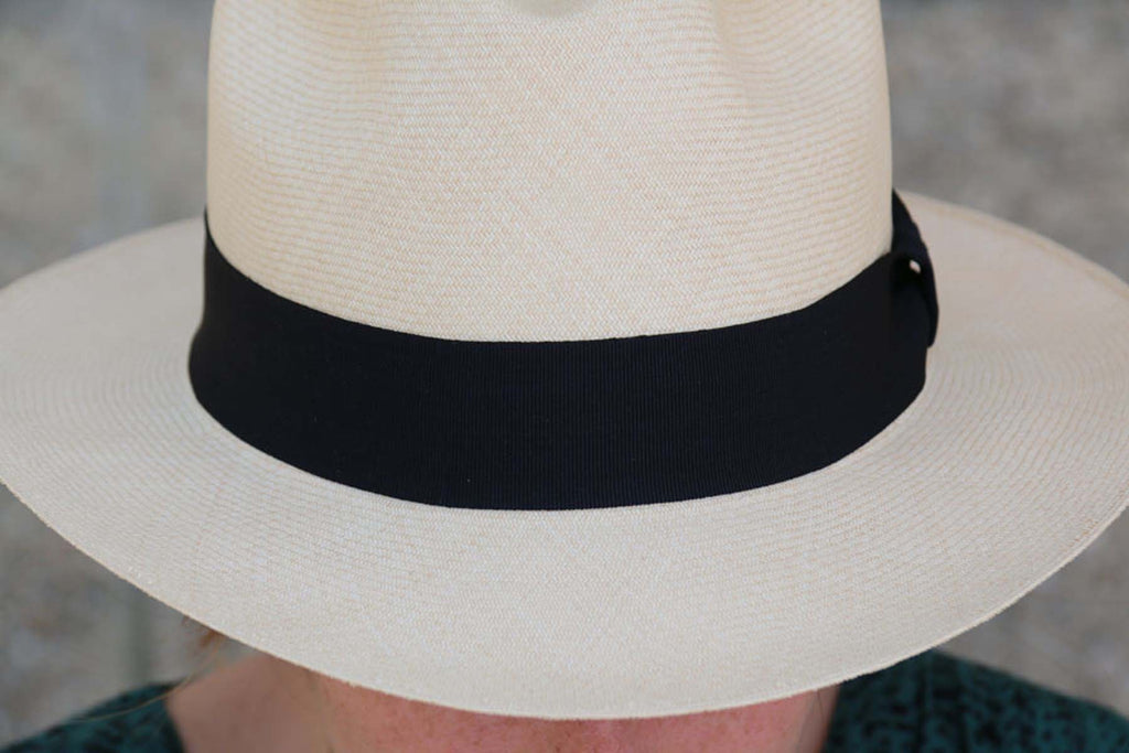 chapeau de panama montecristi porté zoom